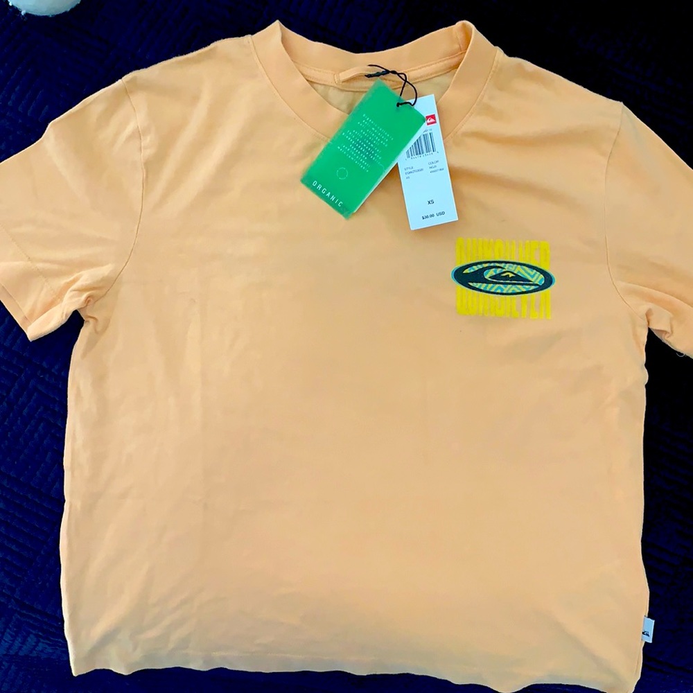 Quicksilver t shirt